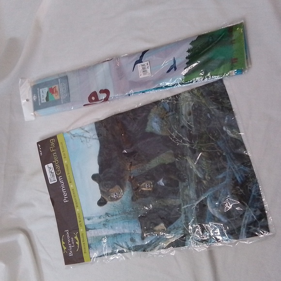 NWT Set of Decorative Flags - Picture 2 of 9